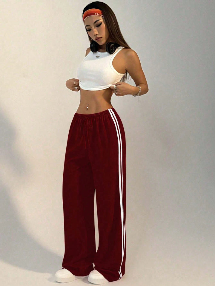 Pantaloni SHEIN, vișiniu