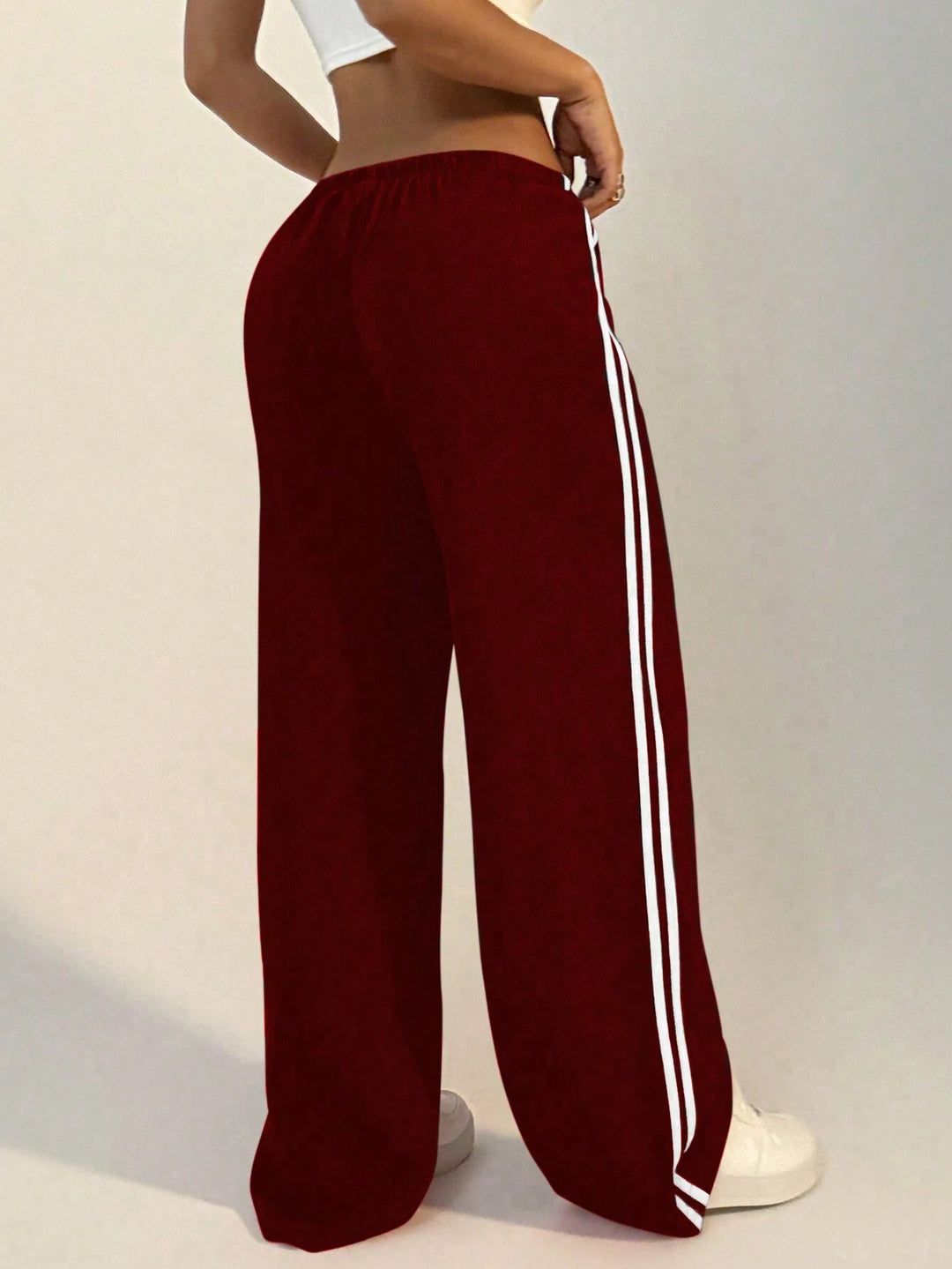 Pantaloni SHEIN, vișiniu