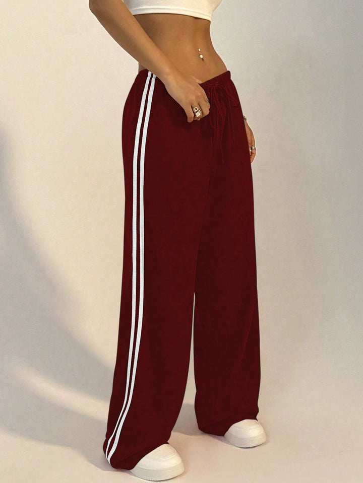 Pantaloni SHEIN, vișiniu