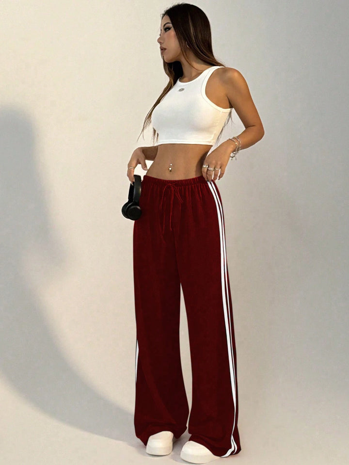 Pantaloni SHEIN, vișiniu