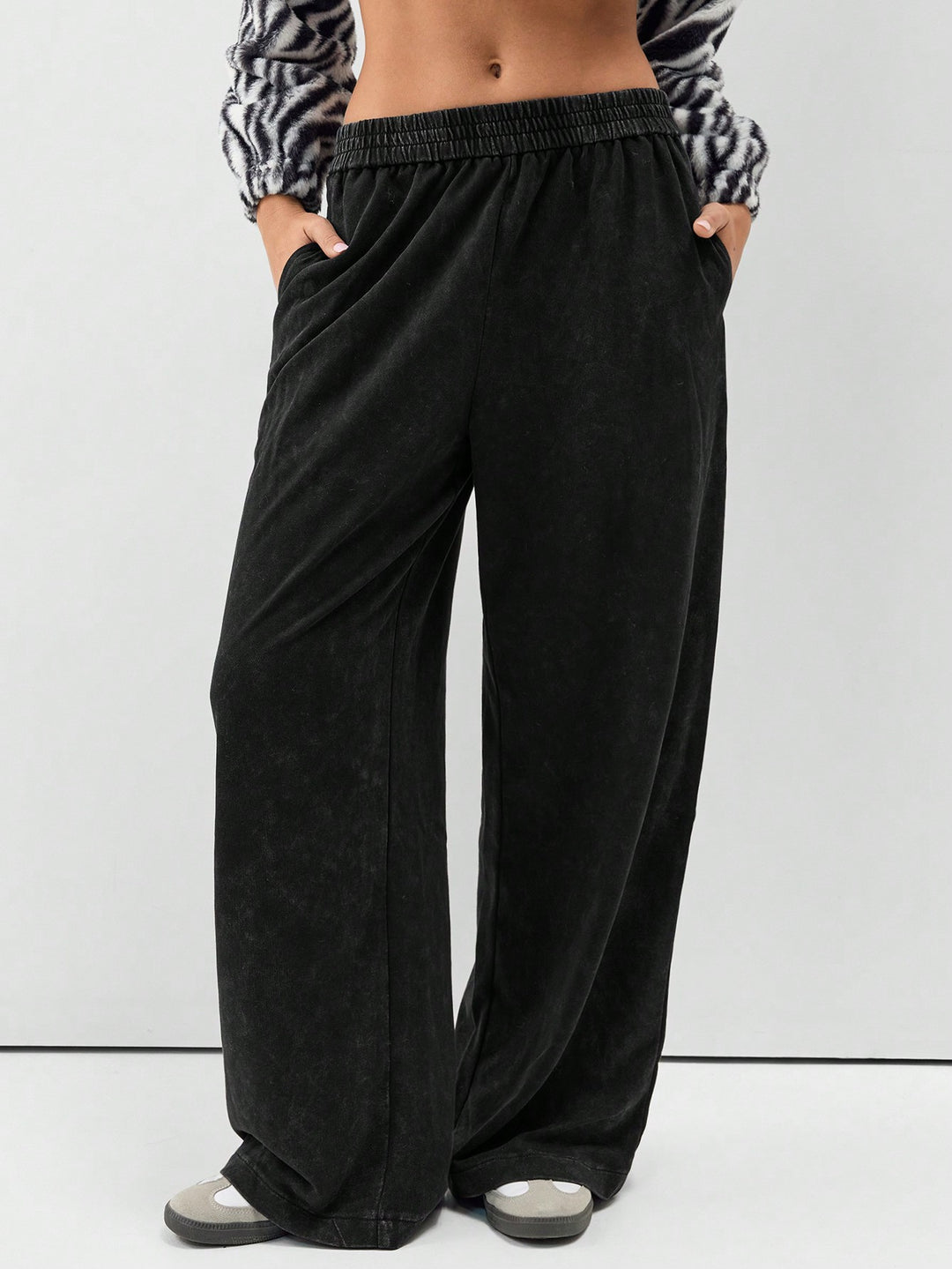 Pantaloni SHEIN, negru