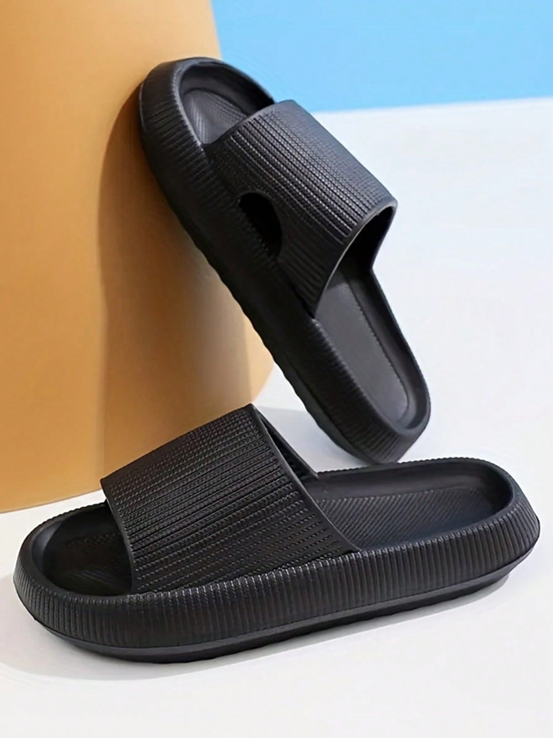 Papuc tip slide SHEIN, negru