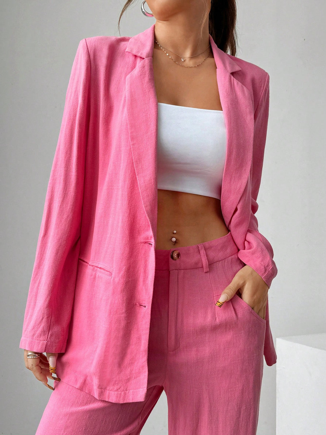 Costum SHEIN, roz