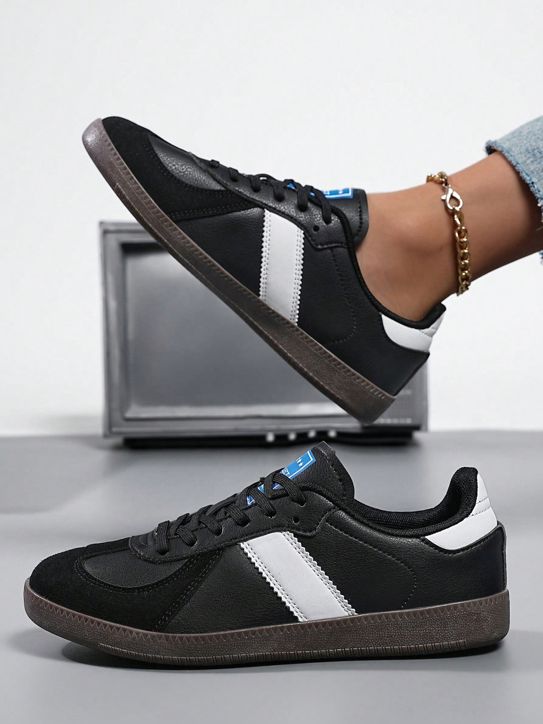 Pantofi sport SHEIN, negru