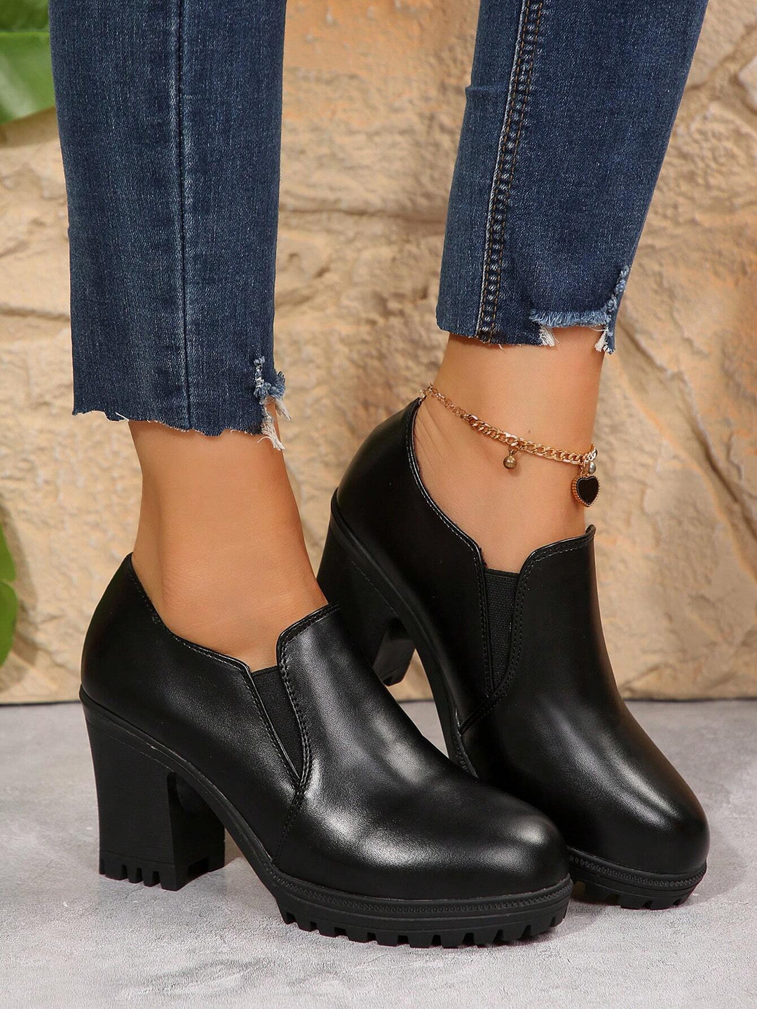 Pantofi SHEIN, negru