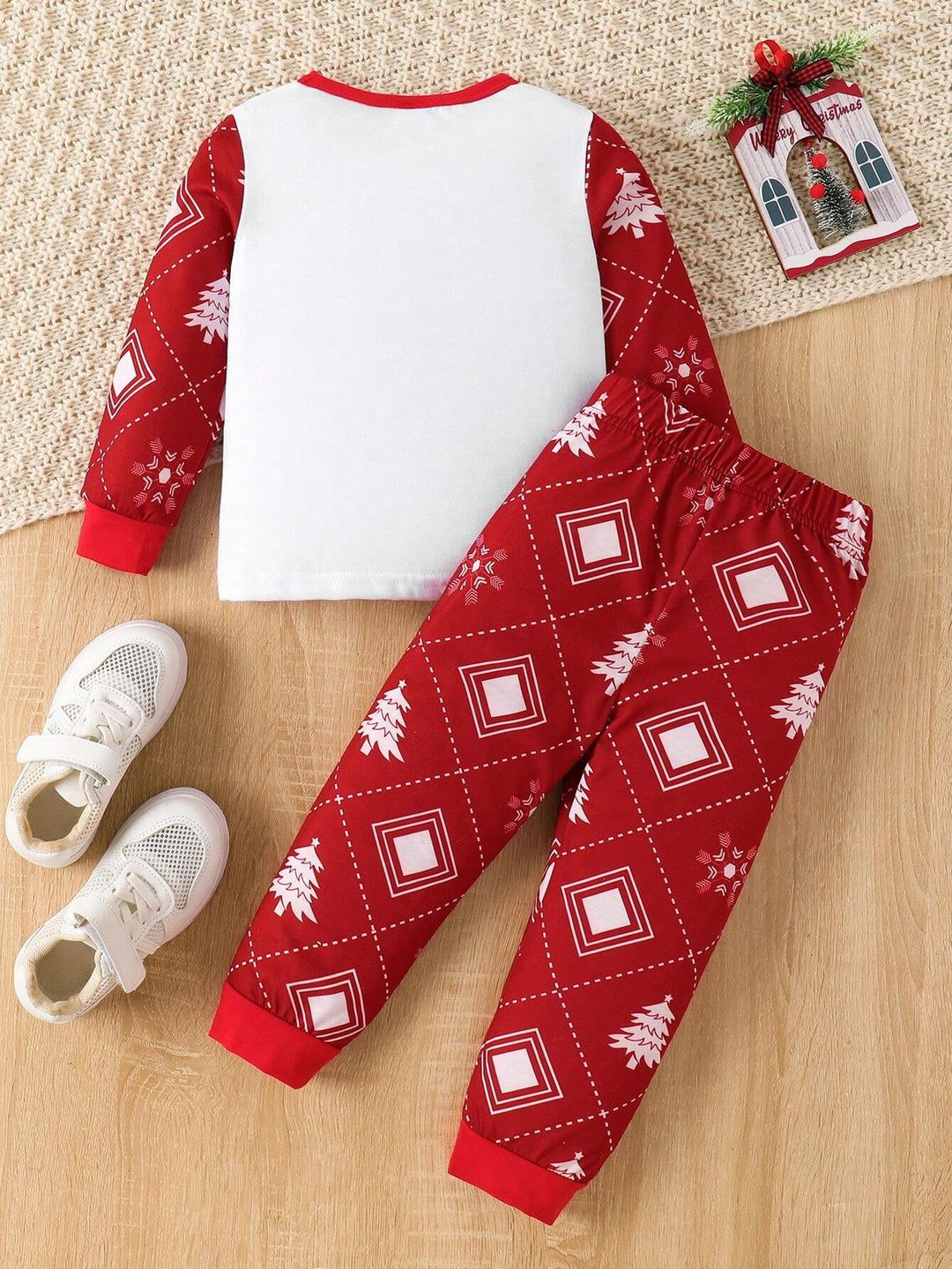 Compleu pijamale SHEIN, mix culori