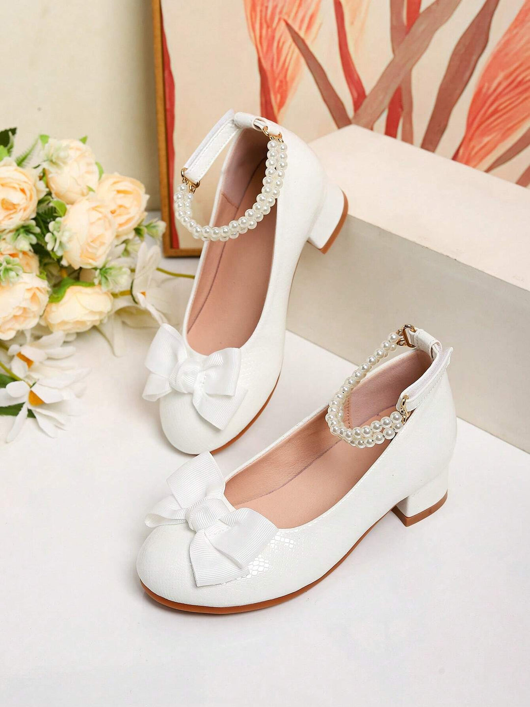 Pantofi SHEIN, alb
