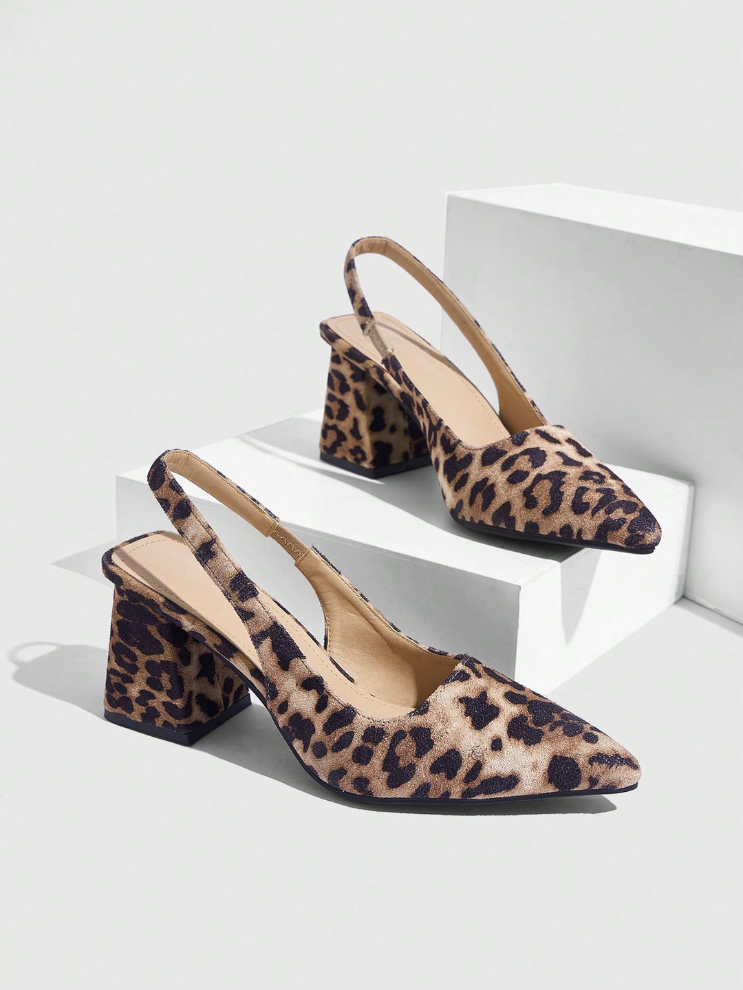 Pantofi cu toc SHEIN, maro