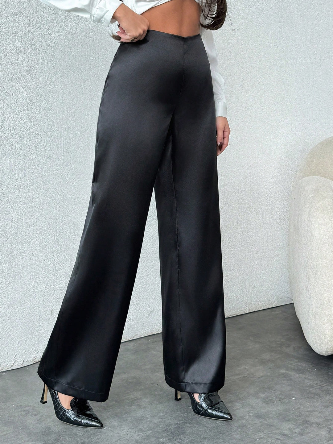 Pantaloni SHEIN, negru