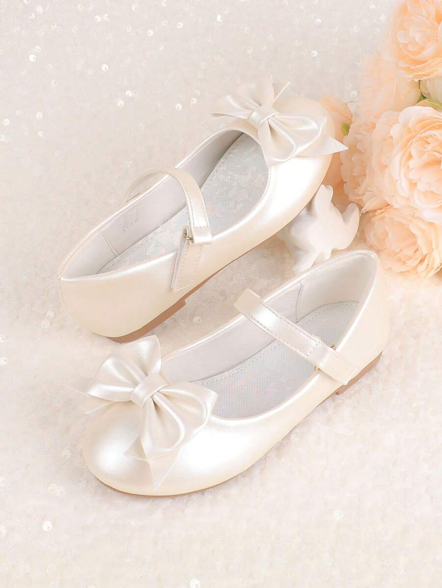 Pantofi SHEIN, crem