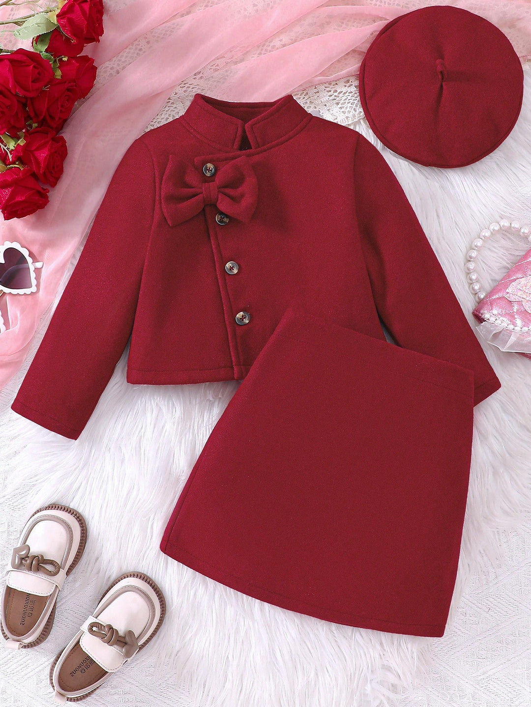 SHEIN együttes, piros