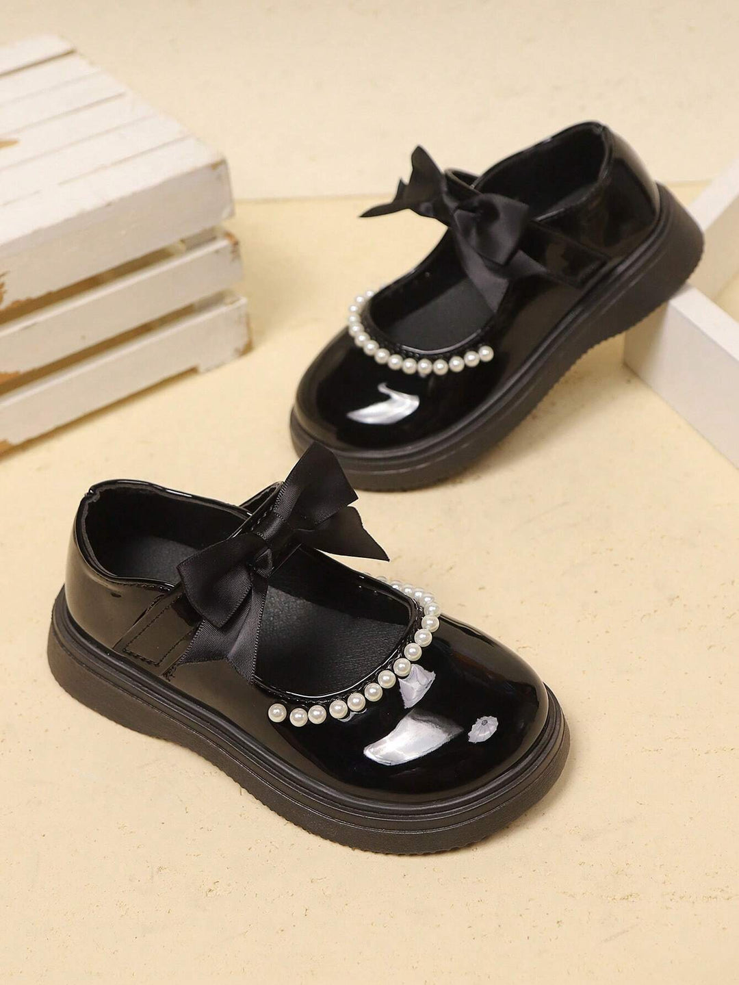 Pantofi SHEIN, negru