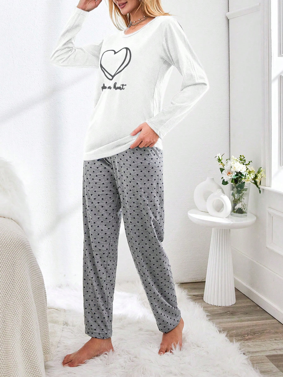 Set pijamale SHEIN, alb