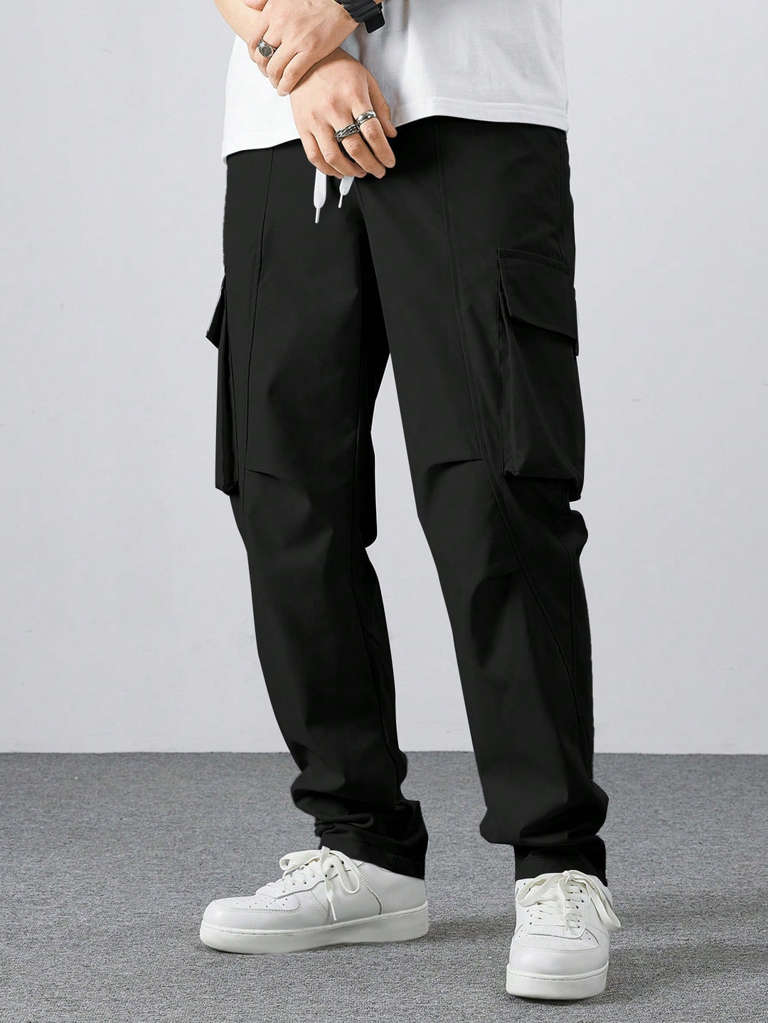 Pantaloni SHEIN, negru