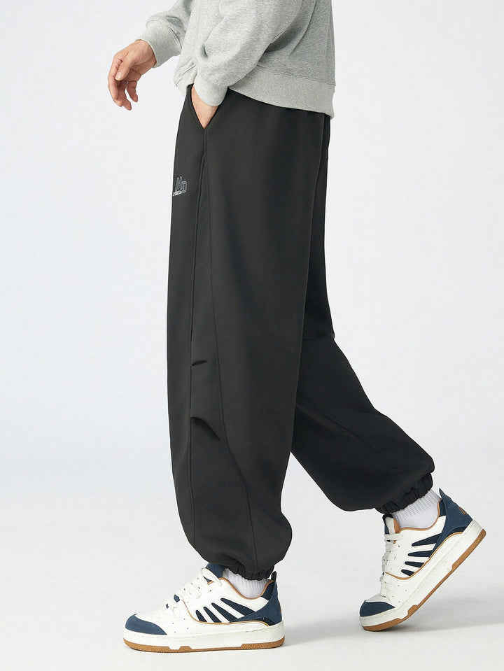 Pantaloni SHEIN, negru