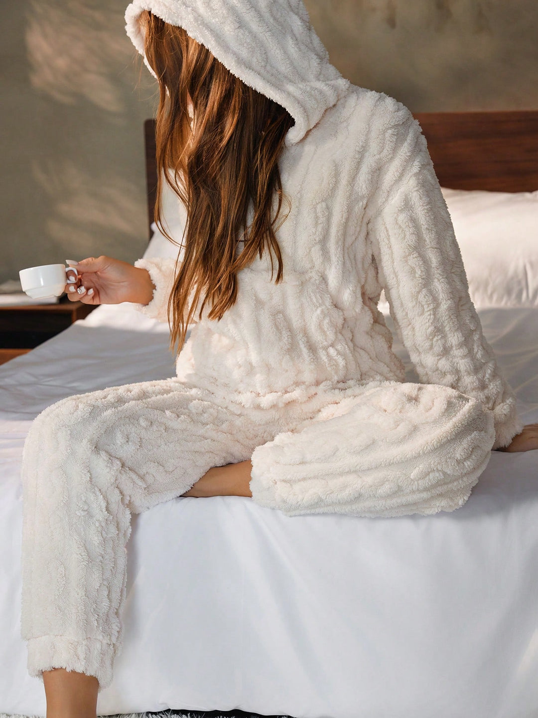 Set pijamale SHEIN, roz
