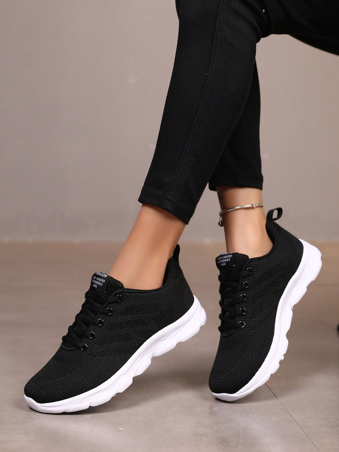 Pantofi sport SHEIN, negru