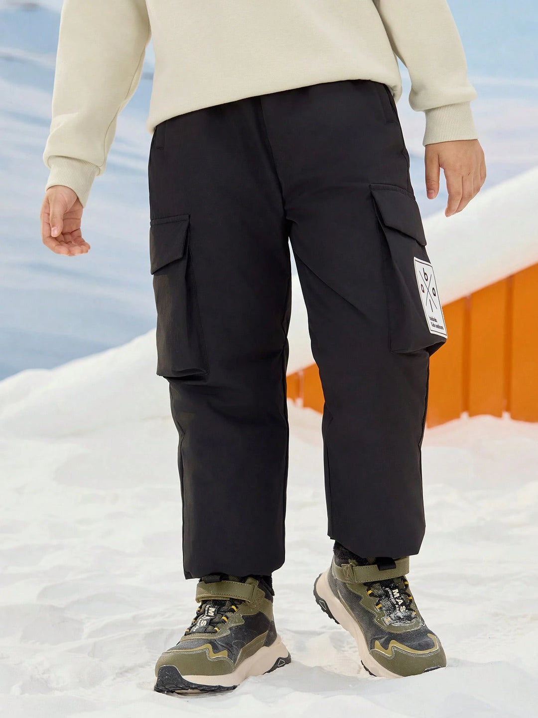 Pantaloni SHEIN, negru