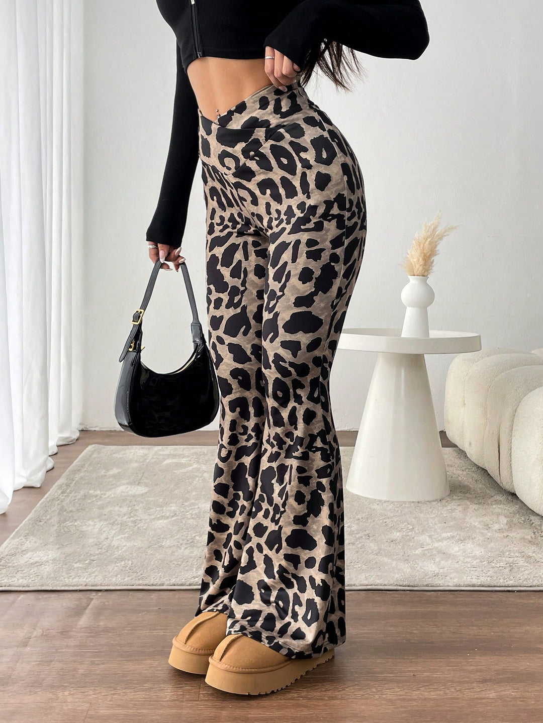 Pantaloni SHEIN, maro