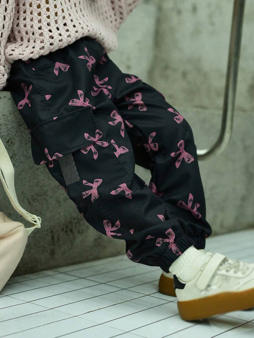 Pantaloni SHEIN, mix culori