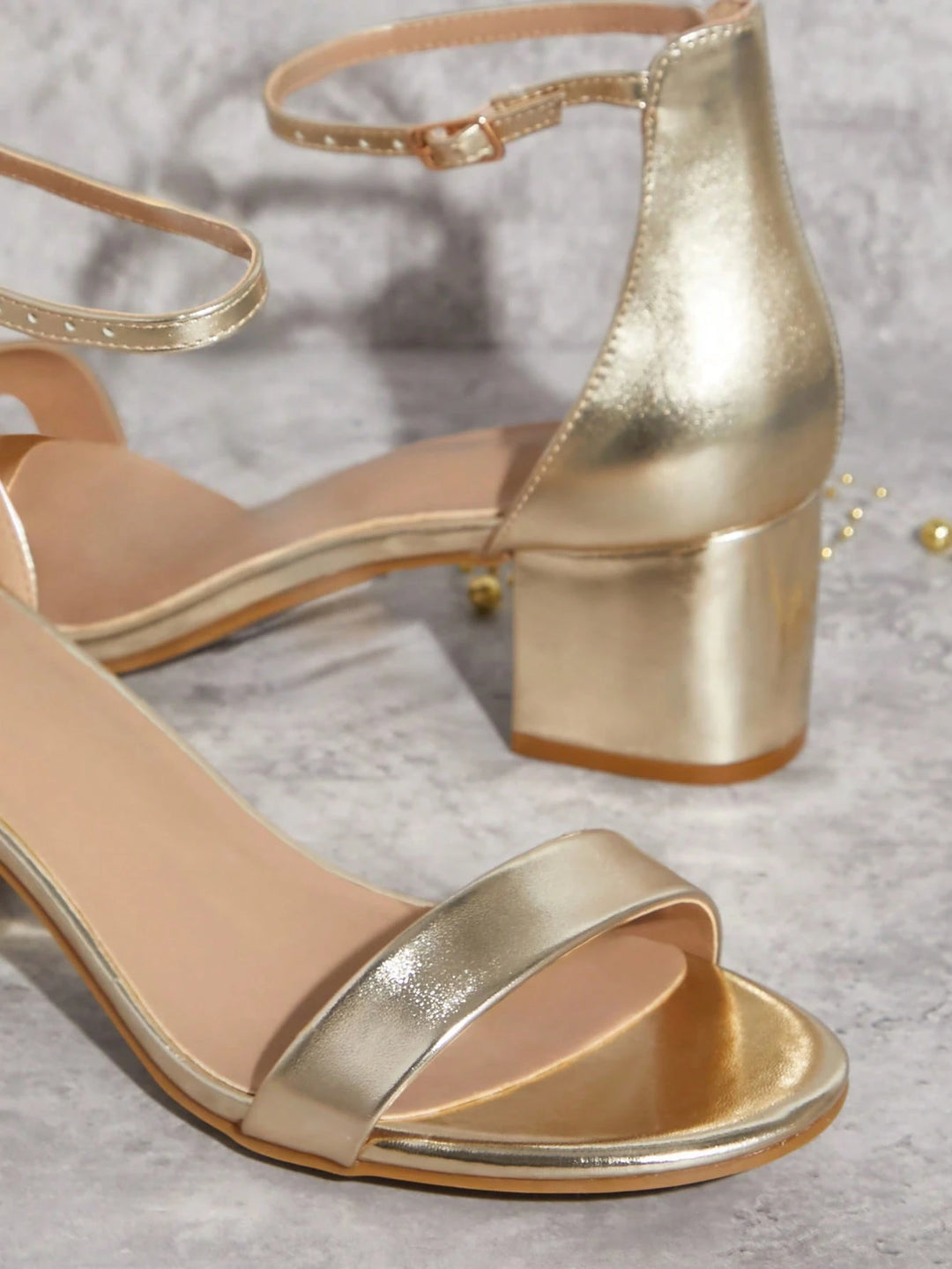 Sandale cu toc SHEIN, auriu