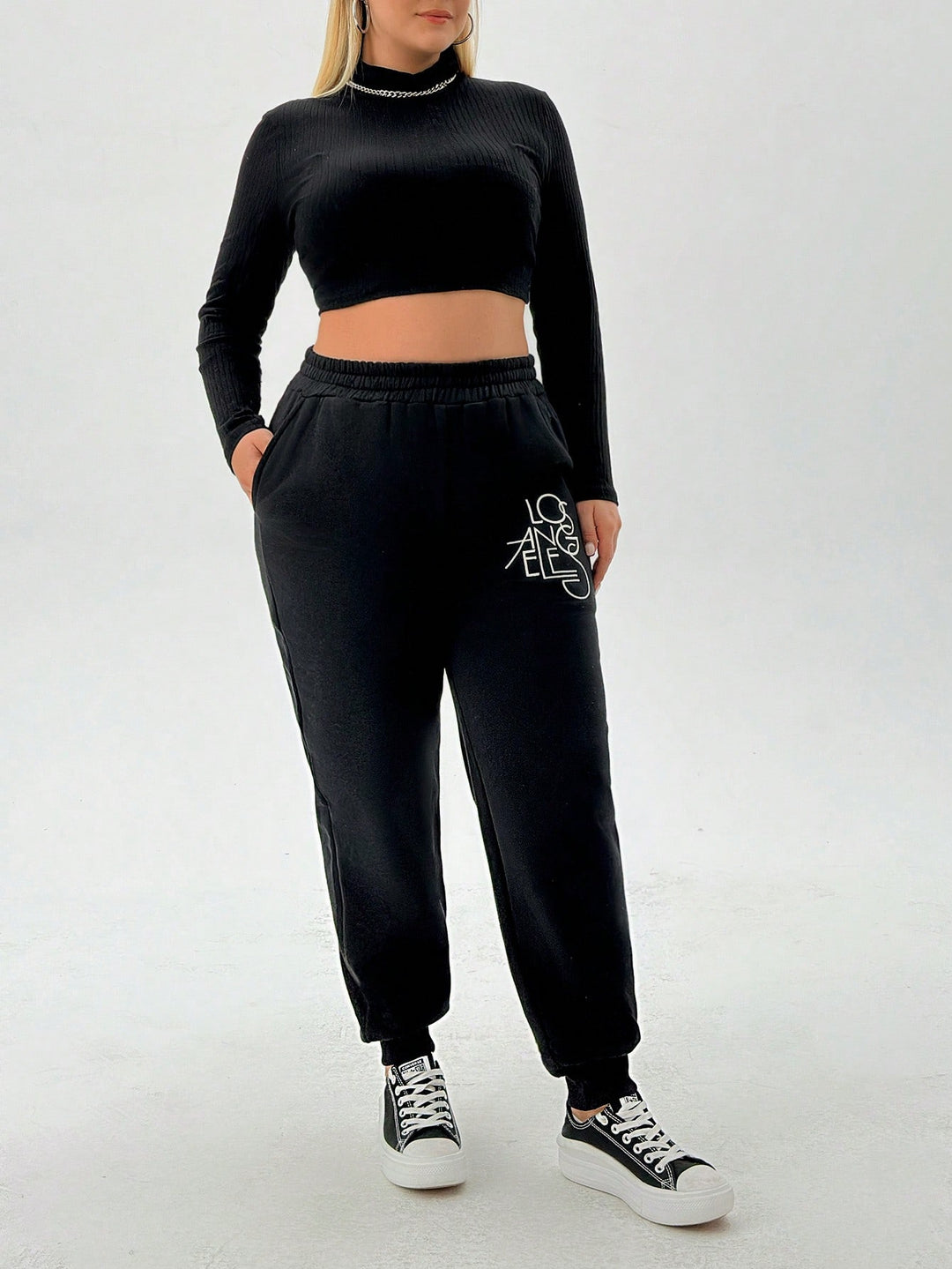 Pantaloni SHEIN, negru