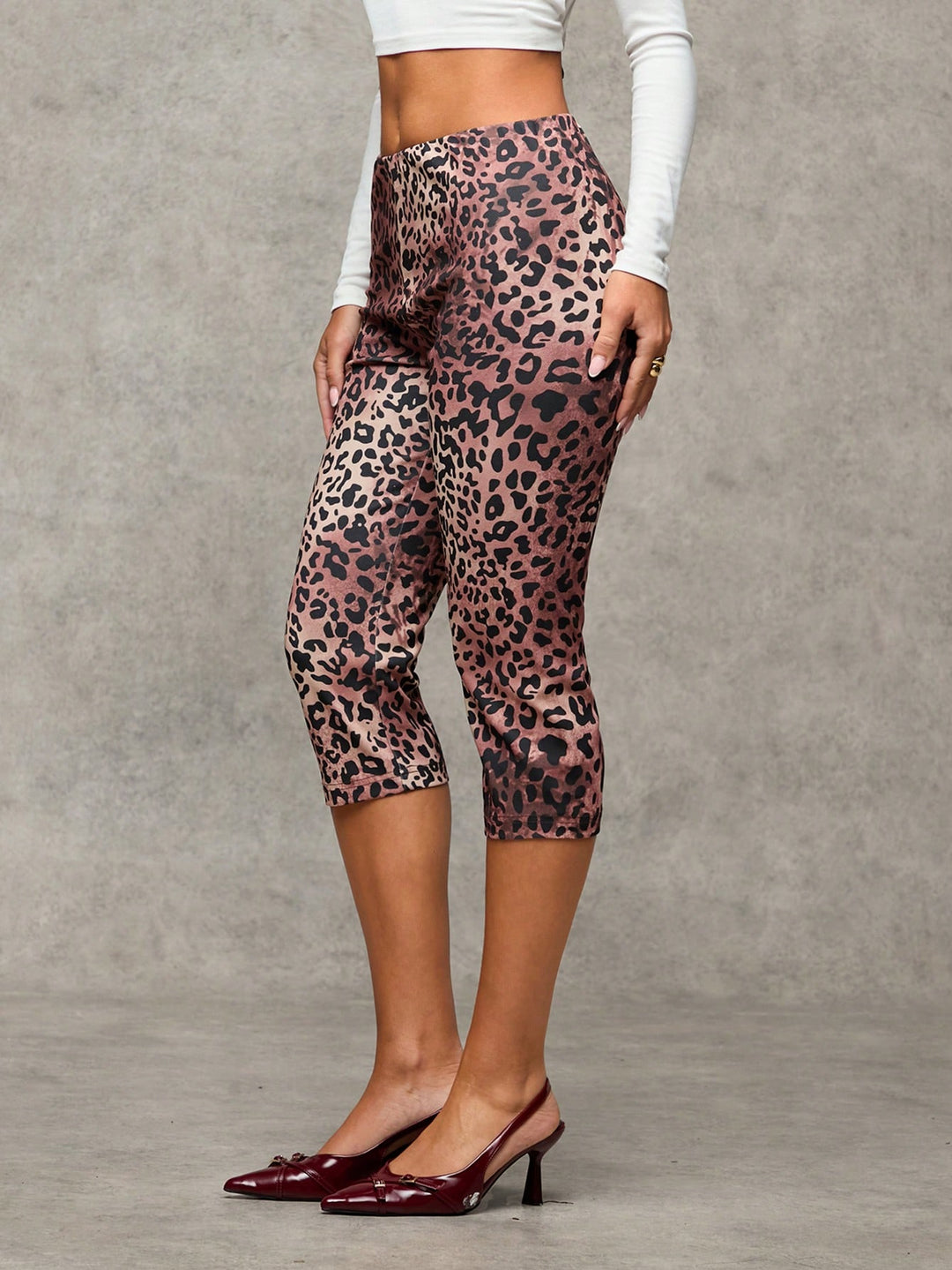 Pantaloni SHEIN, maro