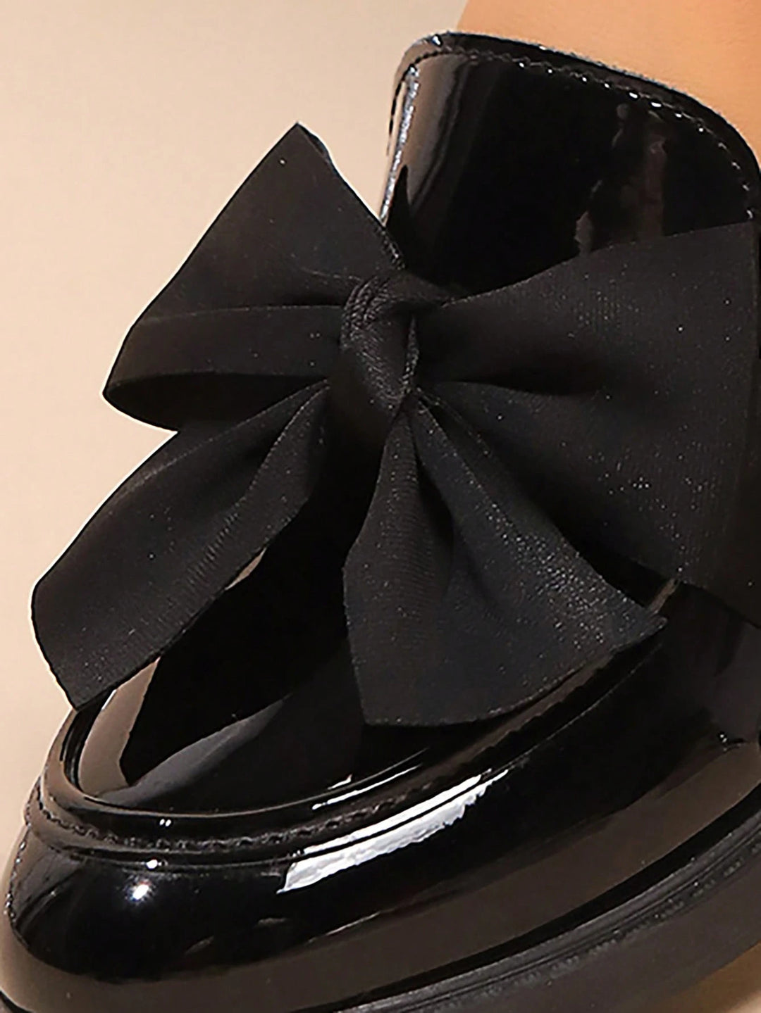 Pantofi SHEIN, negru
