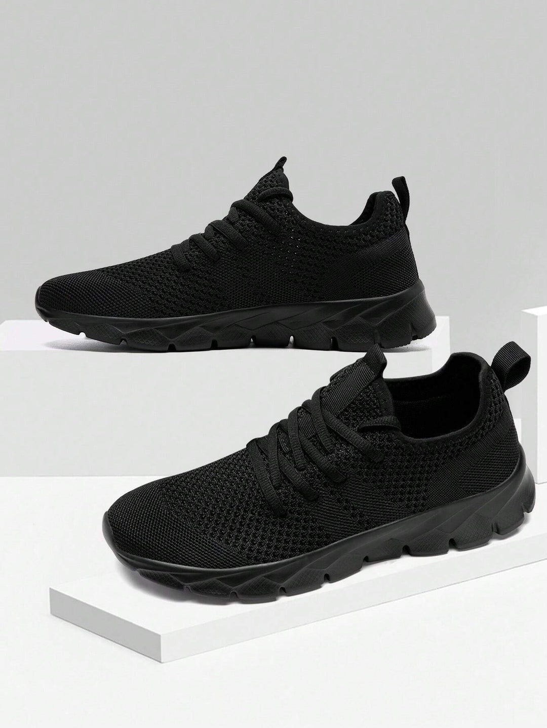 SHEIN sportcipő, fekete