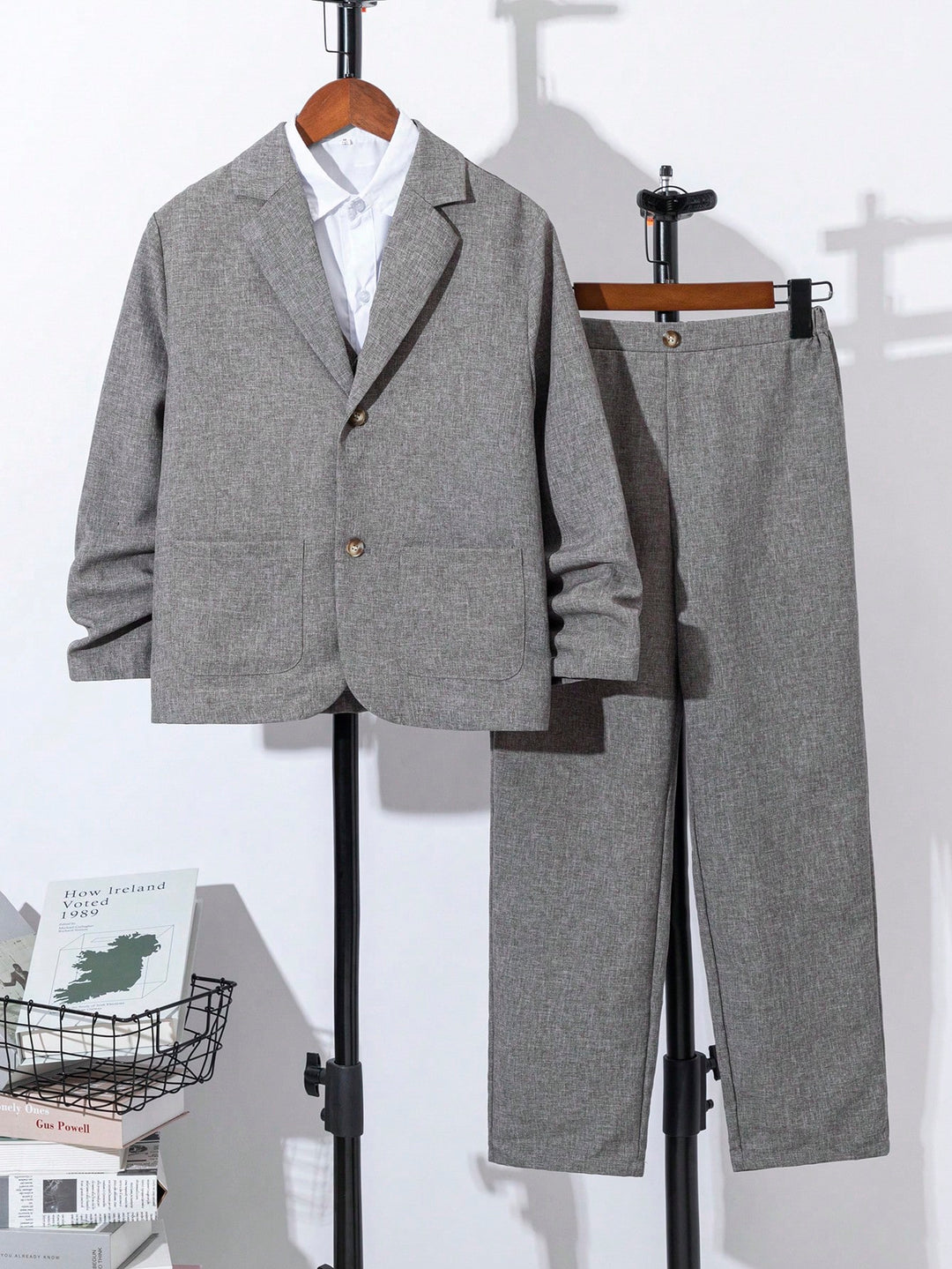 Costum SHEIN, gri