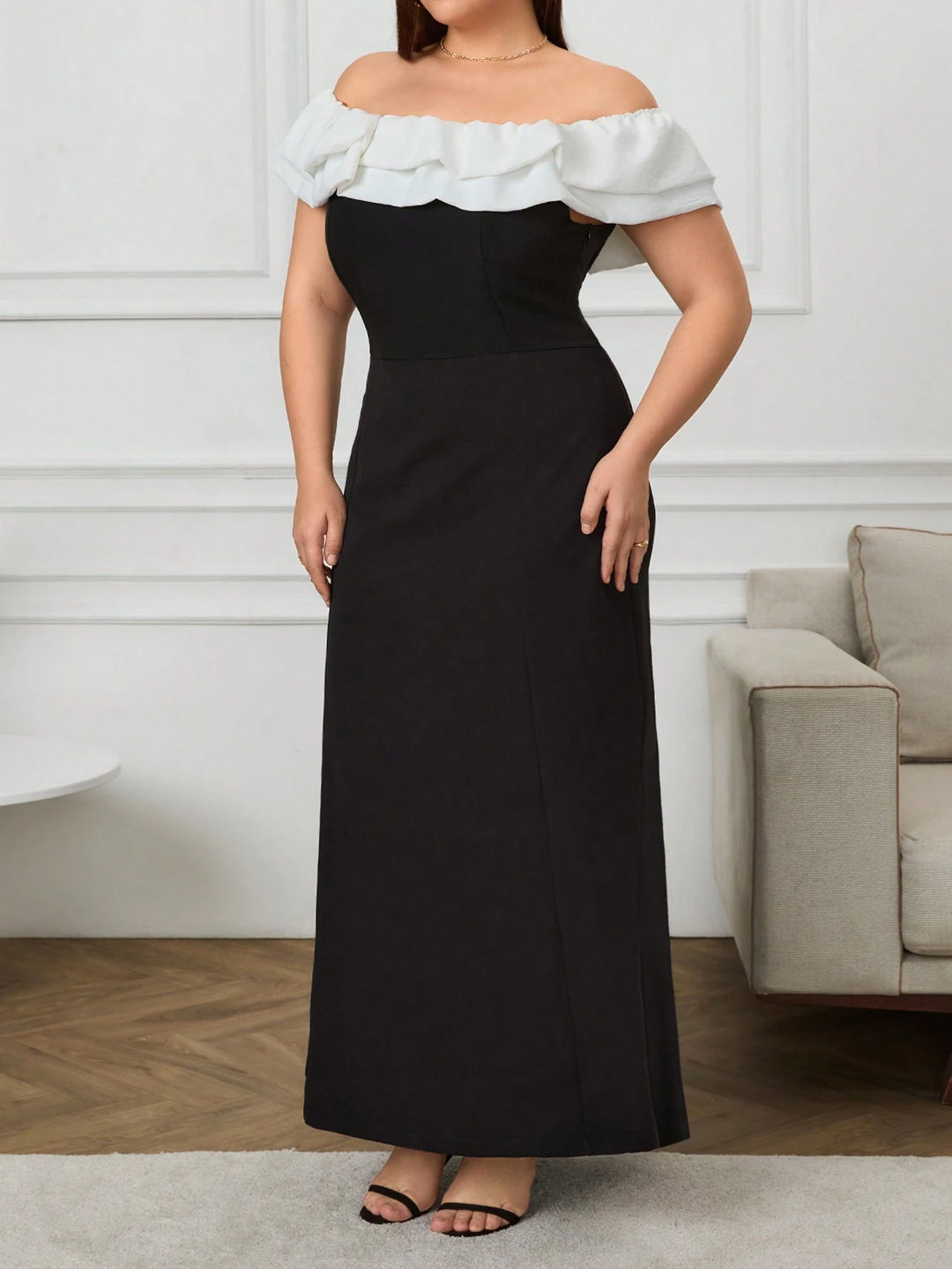 Shein Curve+ maxi ruha, fekete