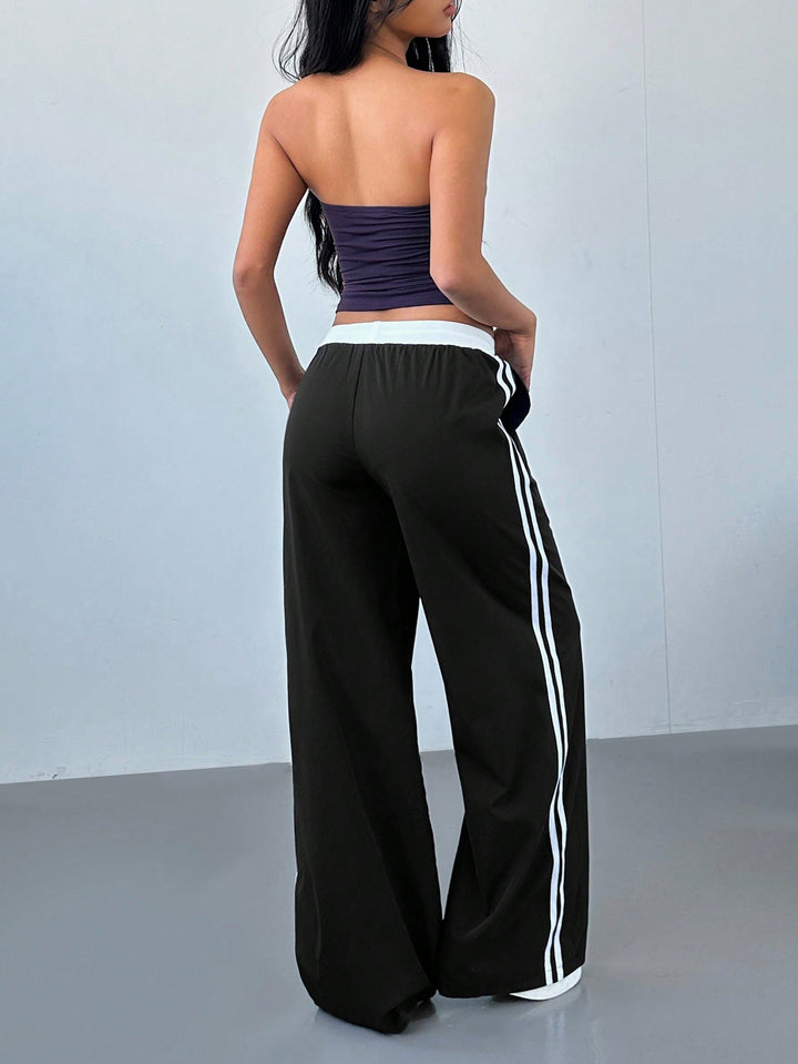 Pantaloni SHEIN, negru