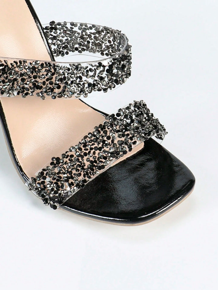 SHEIN klumpa, fekete