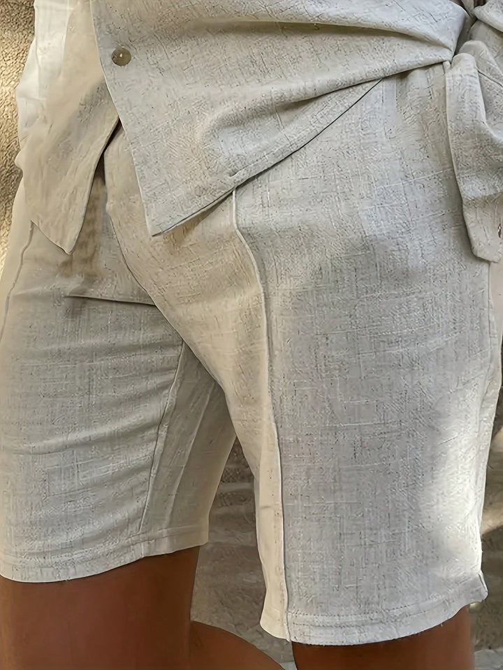Pantaloni scurți SHEIN, bej