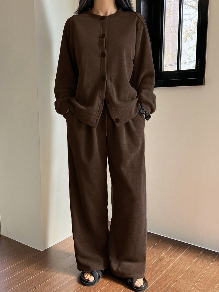 Compleu pijamale SHEIN, maro