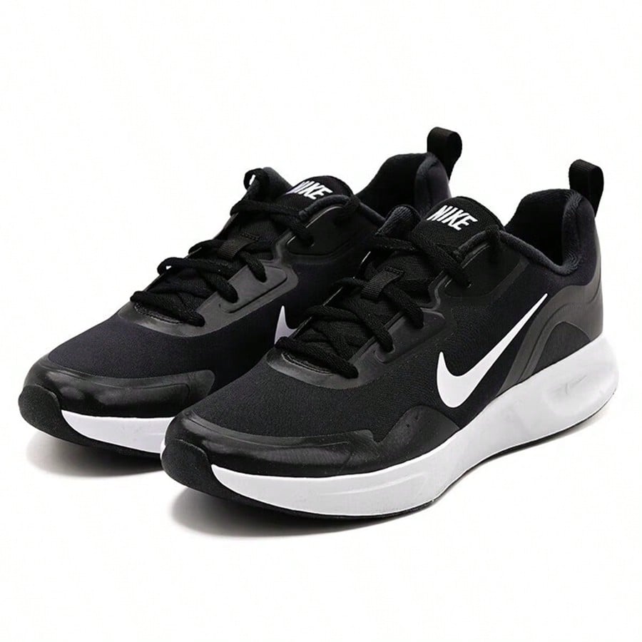 NIKE sportcipő, fekete