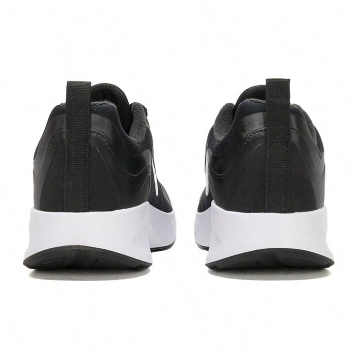 NIKE sportcipő, fekete