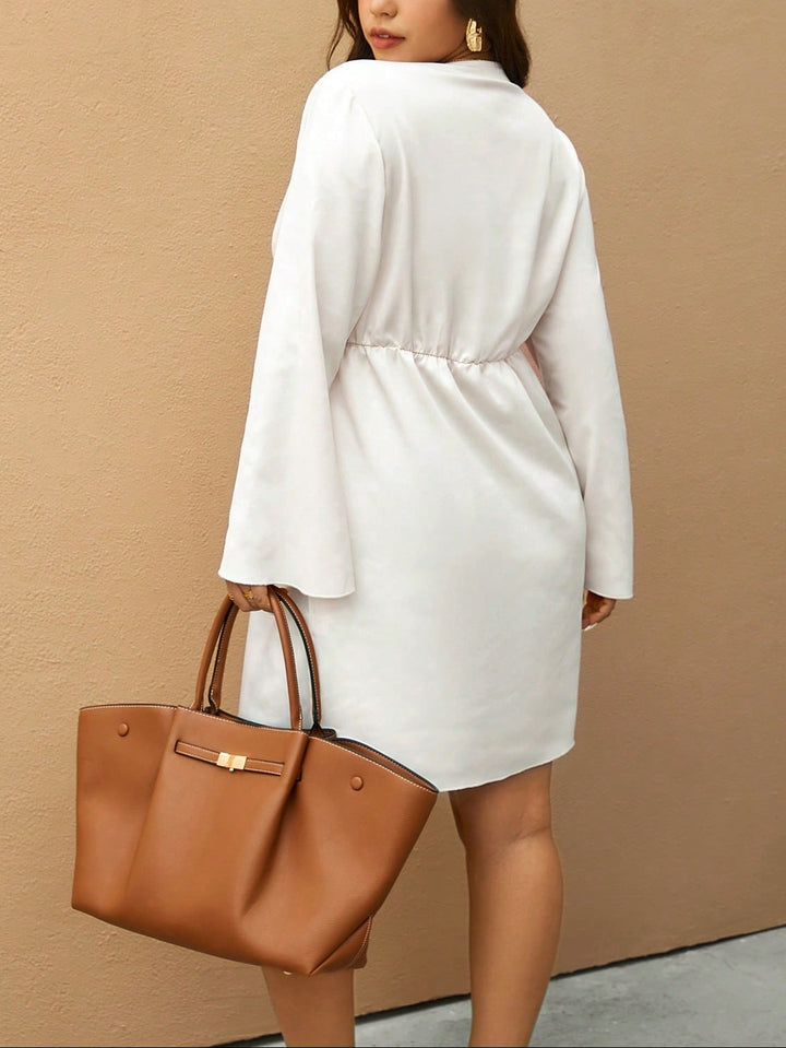 Shein Curve+ miniruha, krém