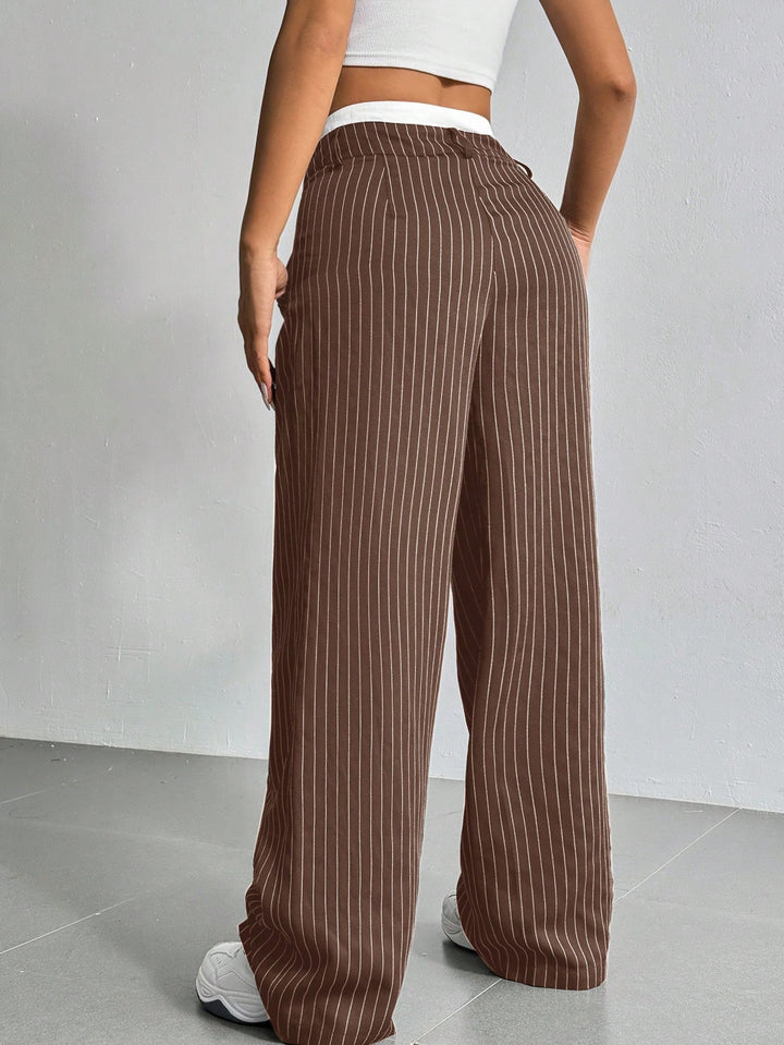 Pantaloni SHEIN, maro