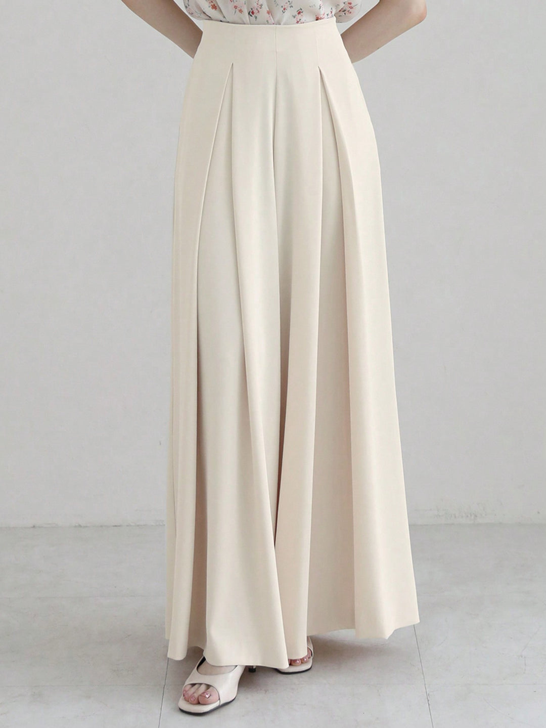 Pantaloni SHEIN, alb