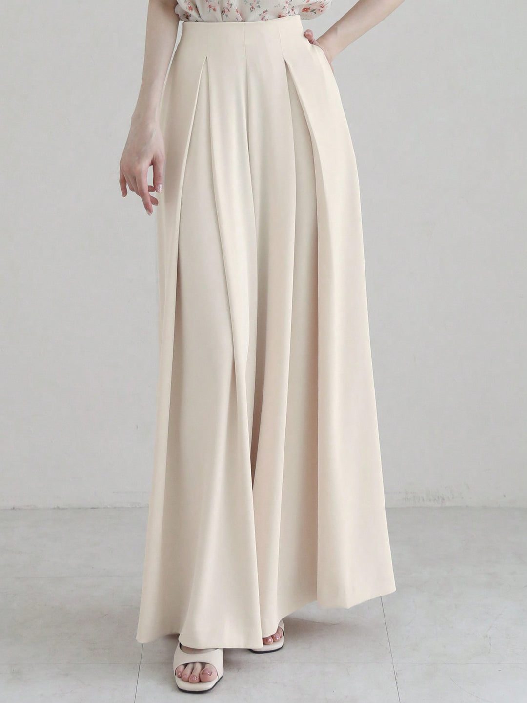 Pantaloni SHEIN, alb