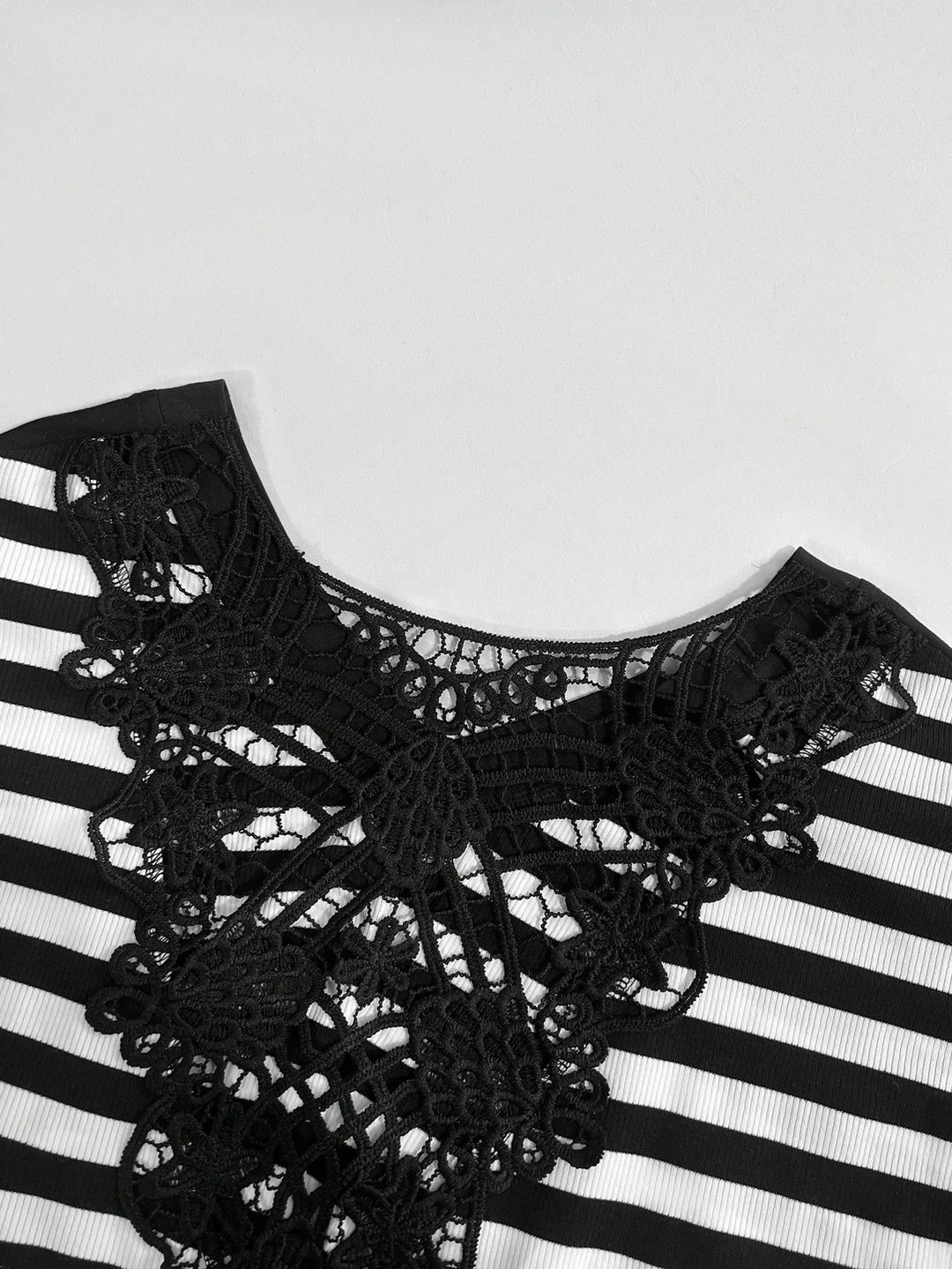 Tricou SHEIN, mix culori