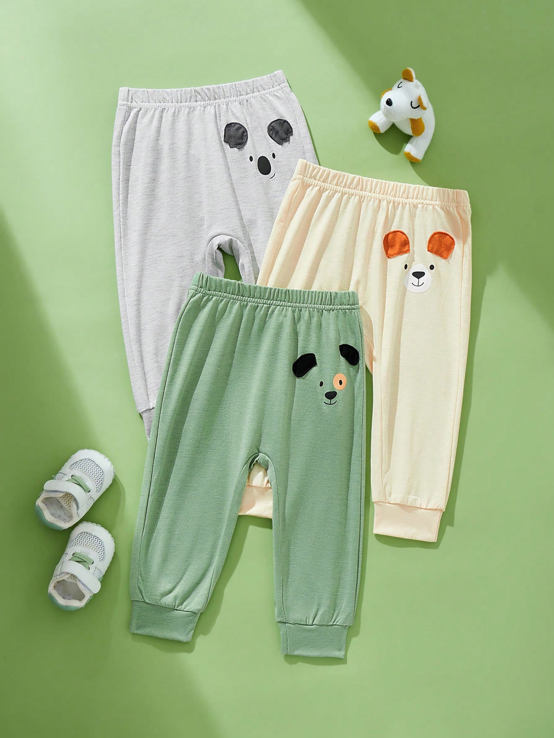 Pantaloni SHEIN, mix culori