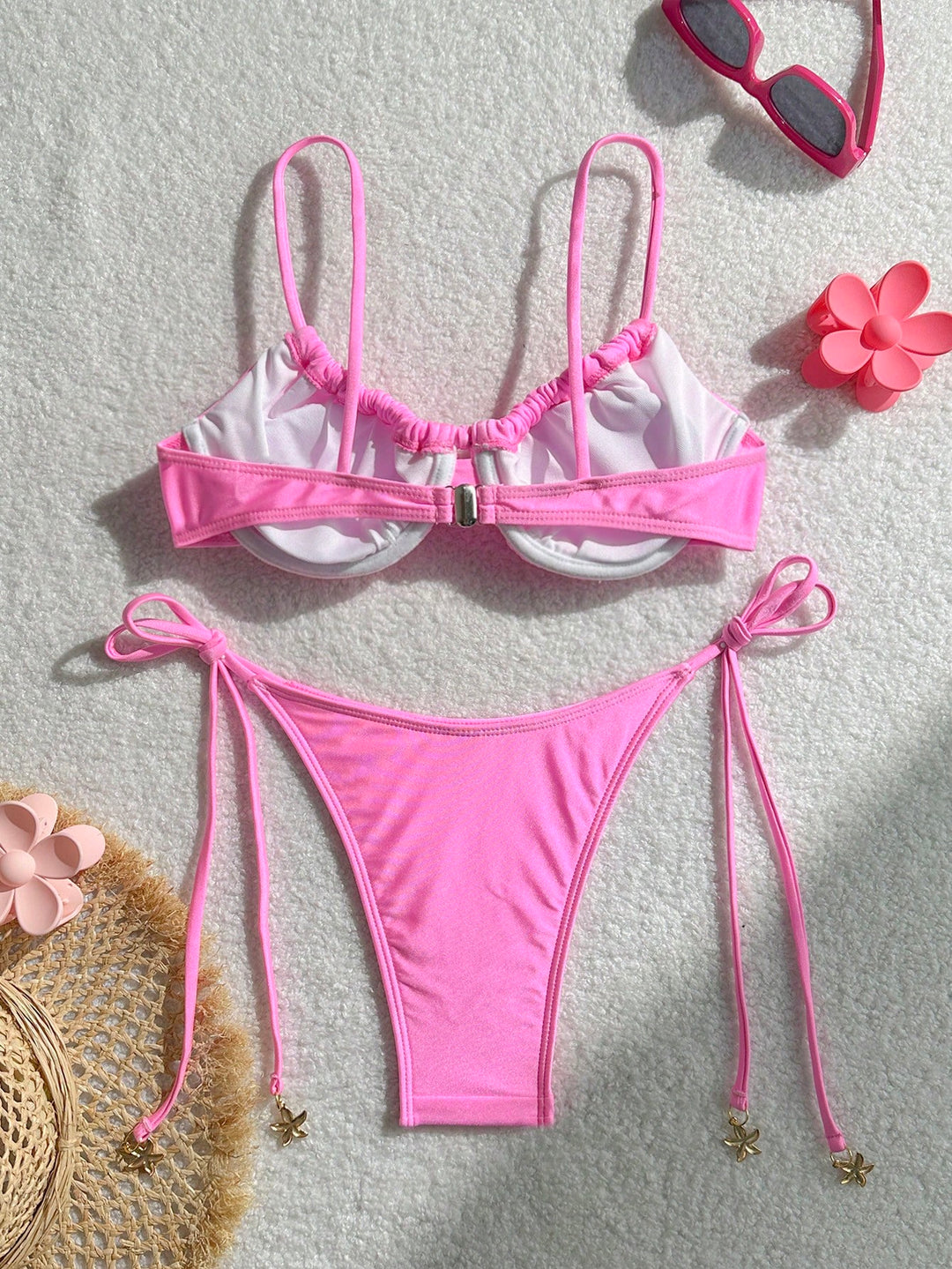 Set bikini SHEIN, roz