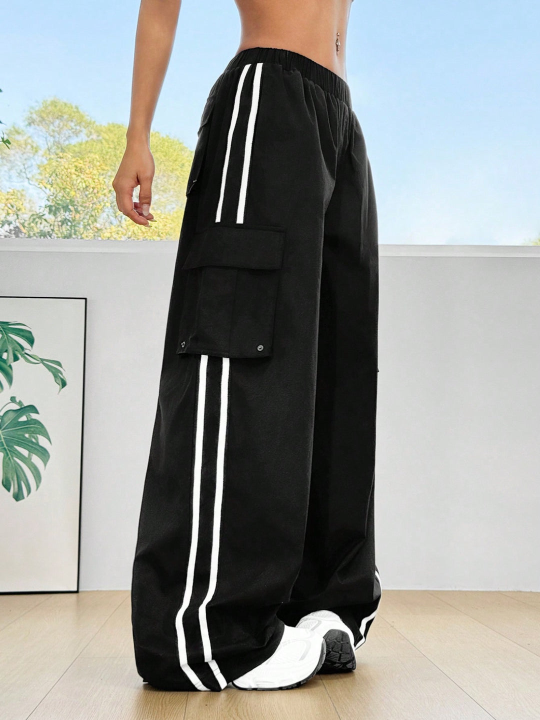 Pantaloni SHEIN, negru