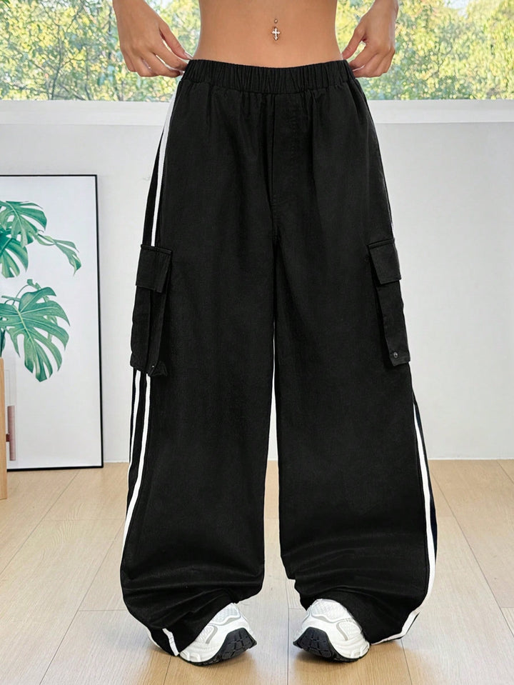 Pantaloni SHEIN, negru