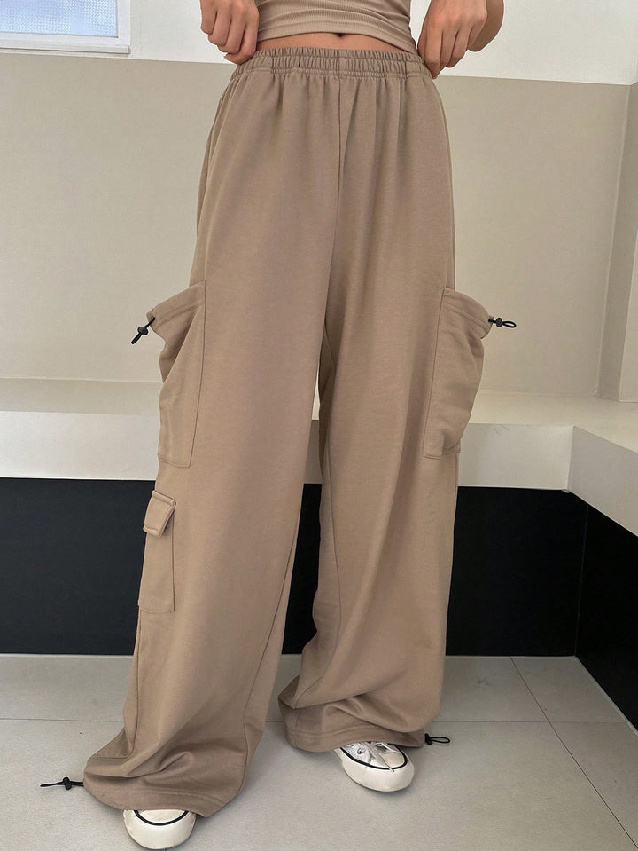 Pantaloni SHEIN, maro