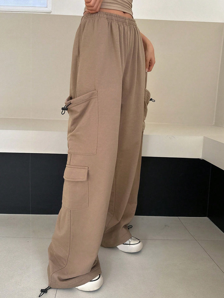 Pantaloni SHEIN, maro
