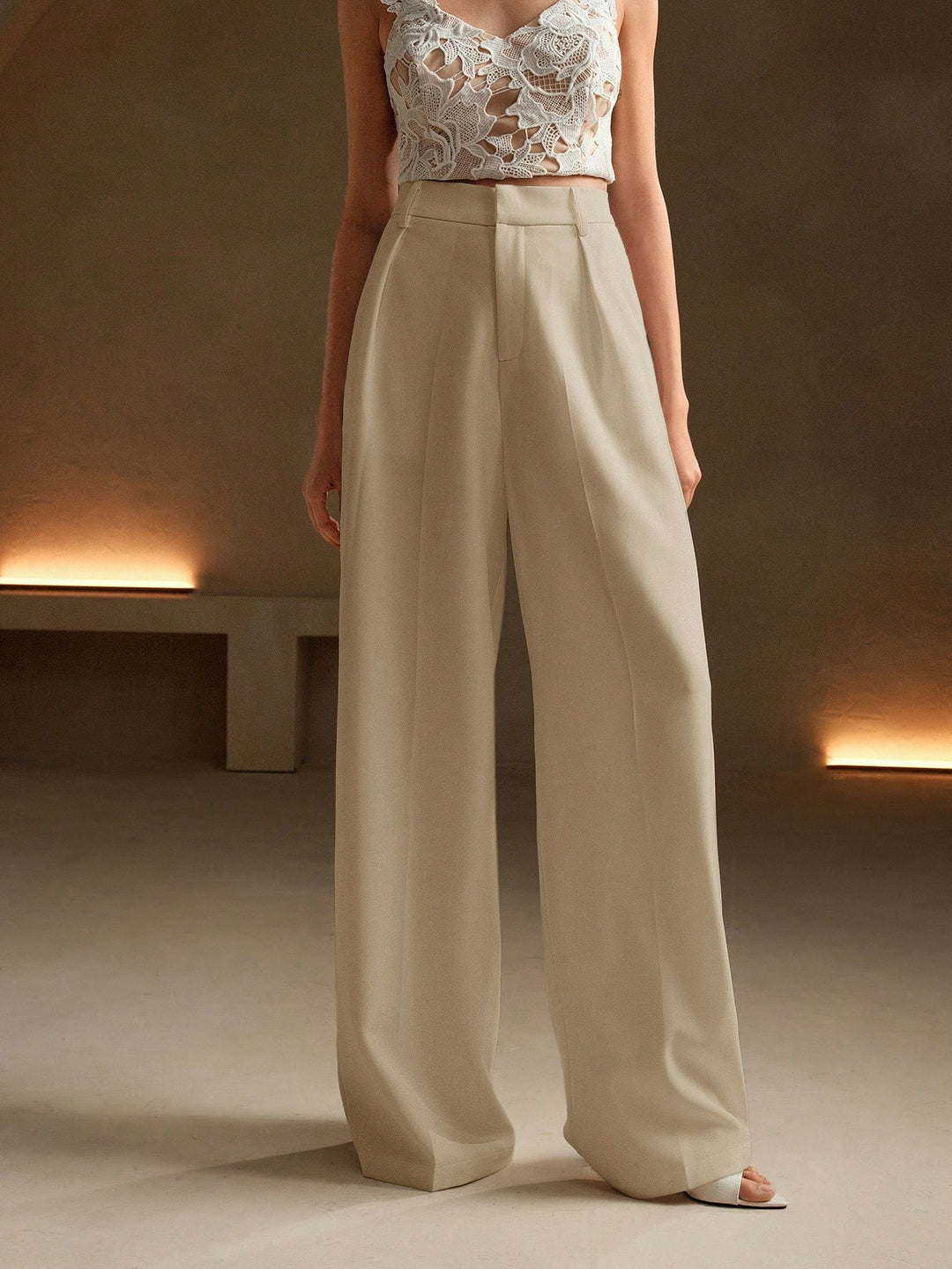 Pantaloni SHEIN, crem