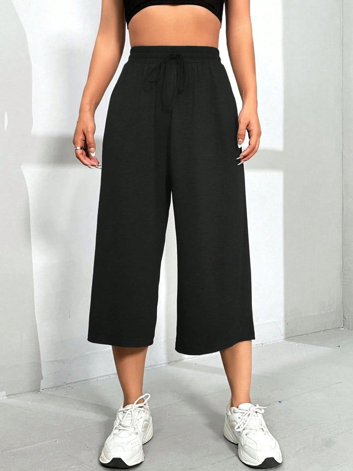 Pantaloni 3/4 SHEIN, negru